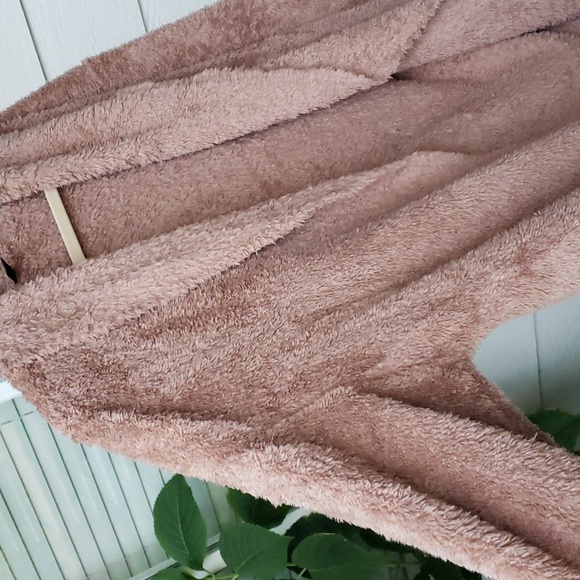 SHEIN Camel Color Long Sherpa Teddy Coat. Oversized SZ.SM. NEW.  P2P-22" - Picture 4 of 10